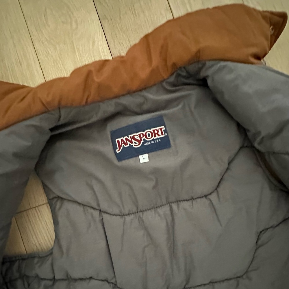 Vintage 90’s Jansport puffer vest - Picture 3 of 10